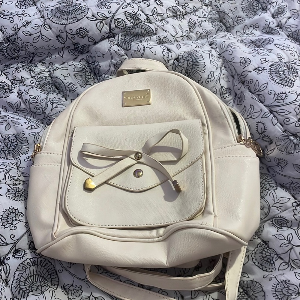 Cute purse never used